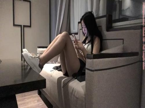 Periksa gadis panggilan Anda ke rumah